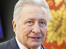 Гру о встрече с Якушевым: «Я сказал: «Мне нужно сделать с ним селфи!» Это огромная честь, потому что он член Зала славы, герой Суперсерии-72. Важный момент для меня»