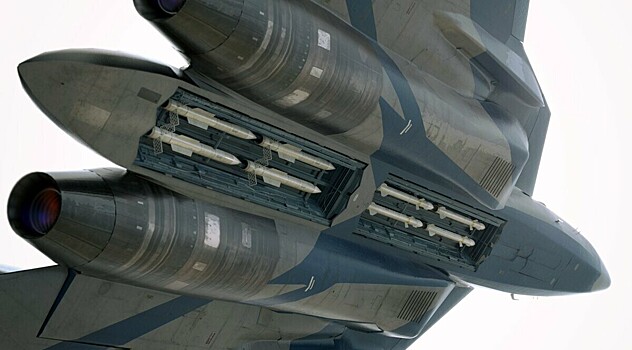 Сверхзвуковые ракеты разместят внутри корпуса Су-57