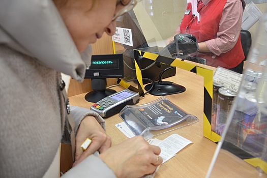 Сельские жители на Среднем Урале смогут чаще снимать деньги с карт в магазинах
