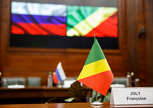 Замглавы Минобороны России встретился с личным представителем президента Республики Конго