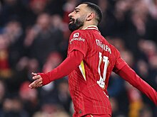 Ведущая Match of the Day Логан оговорилась, назвав Салаха Мо Фара. Фаулер отреагировал: «Он легко преодолел 10 000 метров, должно быть»
