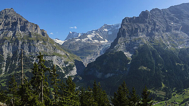 В Швейцарии разбились сразу два самолета