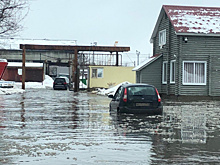 Промзону Тольятти четвертый день заливает водой после коммунальной аварии