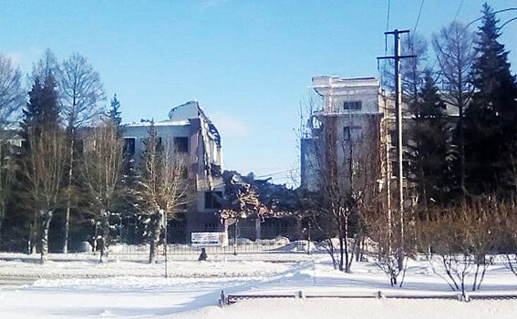 Легендарный завод НЭВЗ сносят на Красном проспекте