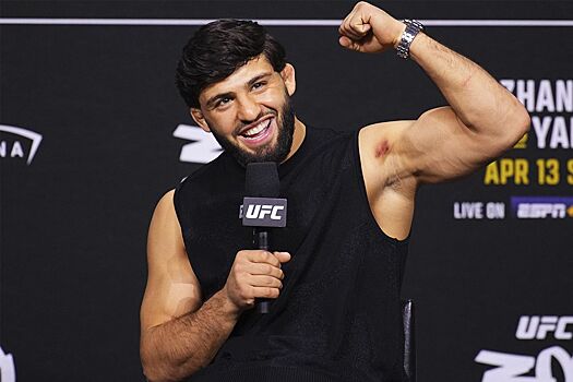 UFC 300: Чарльз Оливейра — Арман Царукян, конфликт с Грином, инцидент на пресс-конференции, реванш с Исламом Махачевым