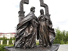 В Надыме провели парад семей и открыли памятник Петру и Февронии