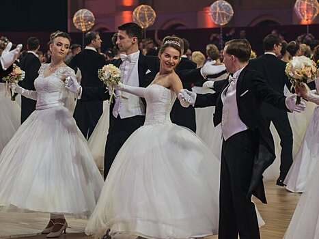 Вальс народов России на ВДНХ побил рекорд России и мира как самый массовый