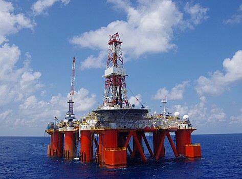 "Газпром нефть" договорилась с японской Hakuryu 5 об аренде платформы