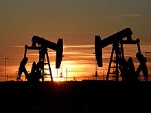 Мировые цены на нефть в ходе торгов снижаются