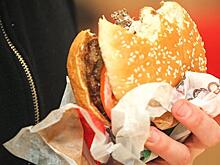 В Японии начали подавать "Байден бургер"