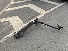 13-летний мальчик на электросамокате попал под колеса такси