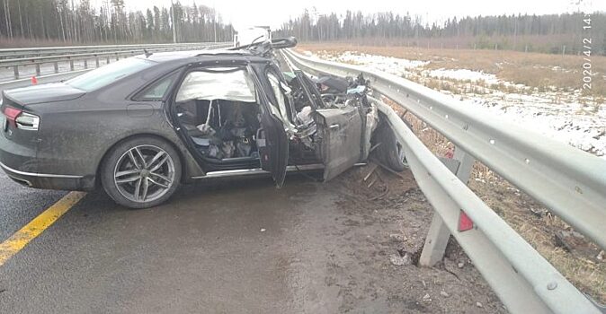 Один человек погиб и двое ранены в ДТП на трассе «Нева» под Новгородом