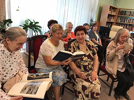 В Хорошево-Мневниках поговорили о жизни и творчестве художника Сергея Коровина