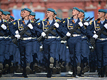 Путин поздравил российских десантников с Днем ВДВ