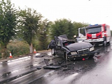 Никто не погиб: в полиции назвали обстоятельства воскресной аварии с искореженным черным Mercedes