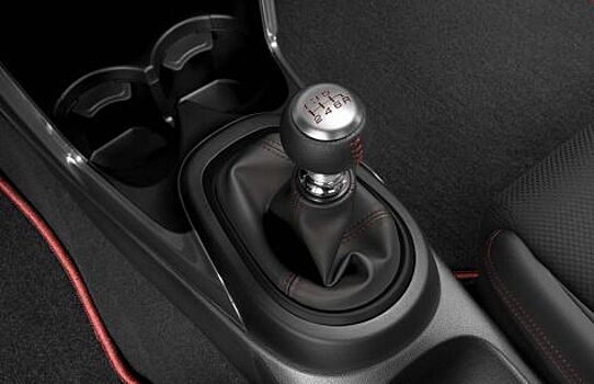 Как переключать передачи на механической КПП?