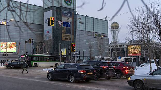 В Казахстане запретили «оскорбительные» госномера машин