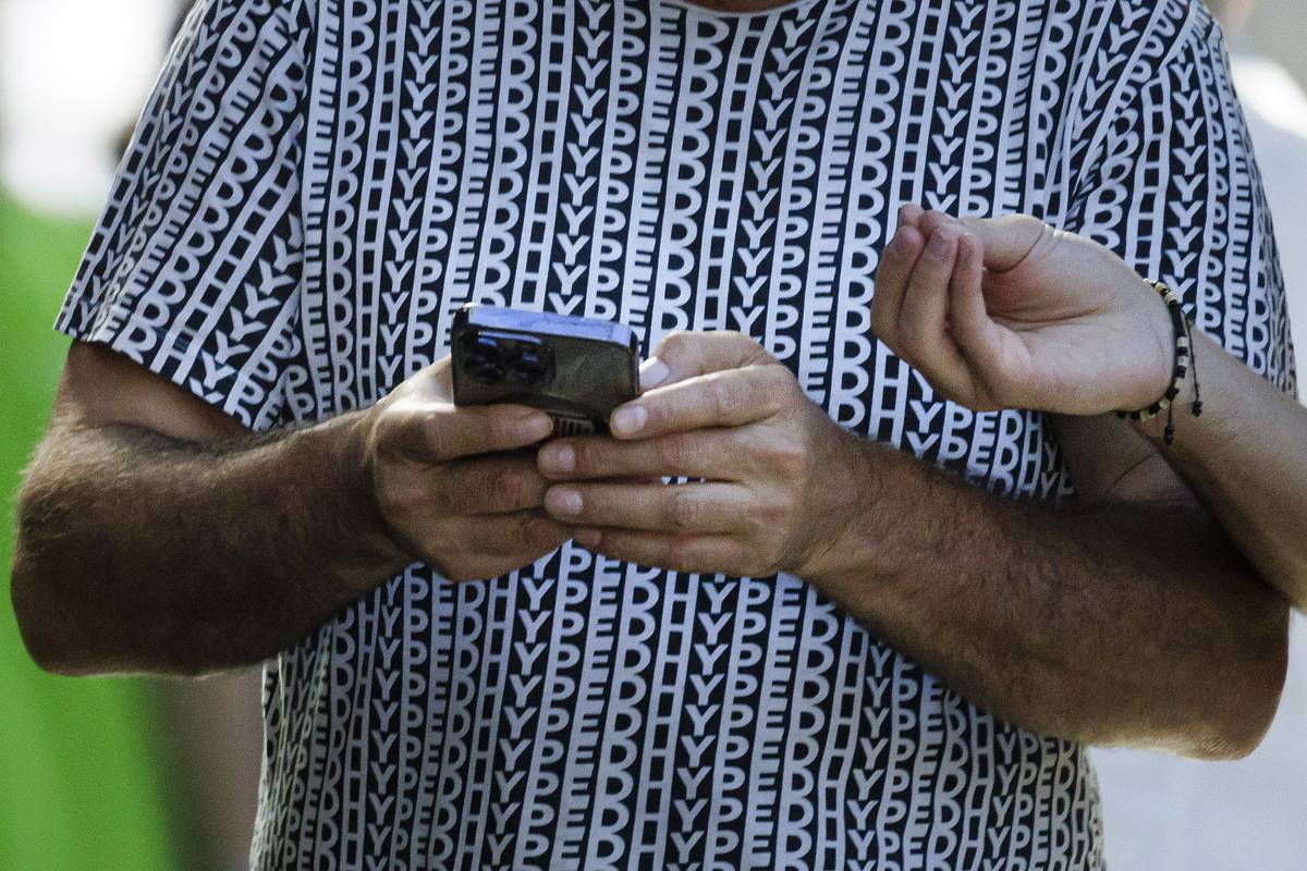 В Еврокомиссии заявили об отсутствии контроля над Telegram