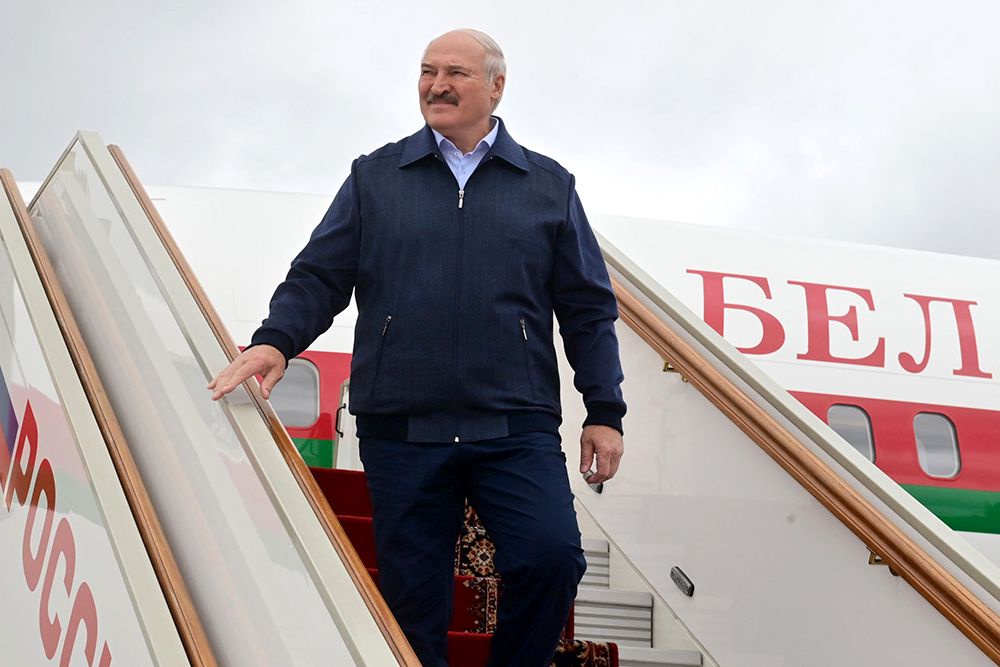 Президент Беларуси посещает с официальным визитом страны Африки