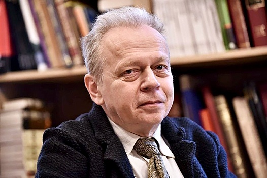 Кршлянин раскрыл "РГ" противоречивость планов Сербии снести здание генштаба