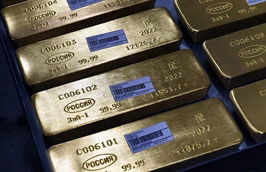 Стоимость золота впервые превысила $3500