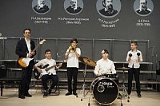 Жителей Кунцева приглашают 6 декабря на спектакль «На нашем шарике земном»