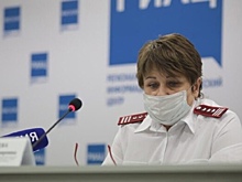 Глава Роспотребнадзора не пустила в кабинет непривитых волгоградцев