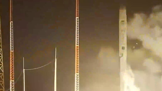 Первая южнокорейская коммерческая ракета-носитель загорелась после запуска