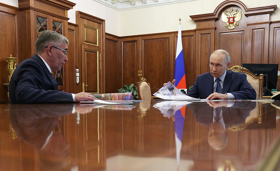 Путин принял губернатора Тульской области в Кремле