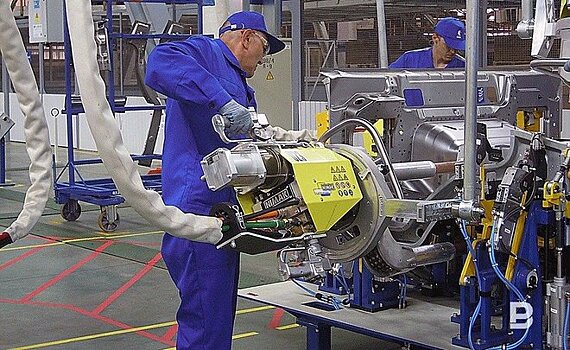 Промпредприятия Татарстана получат субсидии на возмещение затрат по уплате аванса по договорам лизинга