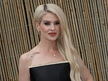 Келли Осборн продемонстрировала стройную фигуру в черном аутфите