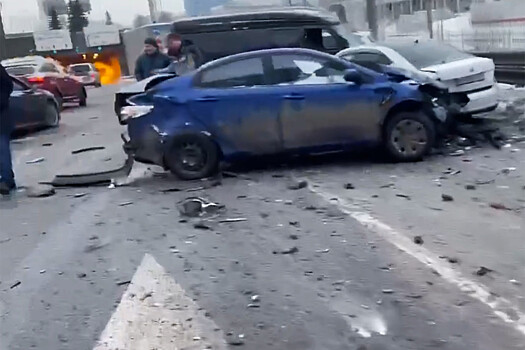 Водитель в невменяемом состоянии разбил 20 машин на ТТК