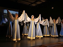 В городском досуговом центре прошёл праздник для женщин – членов семей военных, принимающих участие в СВО