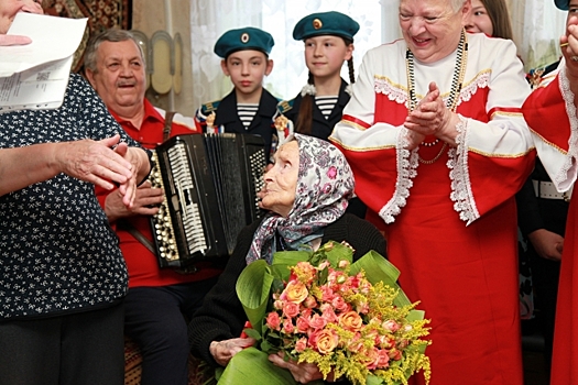 96-летняя участница Сурского рубежа рассказала о войне и тайне долголетия