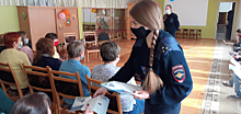 В Калужской области сотрудники полиции и общественники встретились с трудовым коллективом дошкольного учреждения