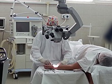 Ростовские врачи спасли мужчину, которому отрубило пальцы формовочной установкой