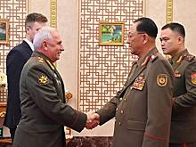 Замминистра обороны России посетил с визитом КНДР