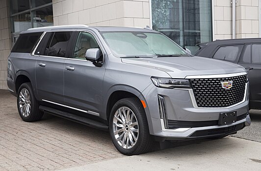 В ОАЭ наладили выпуск уникальных праворульных Cadillac Escalade