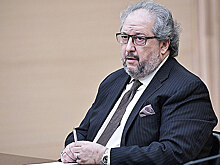 Минц распродает российские активы?