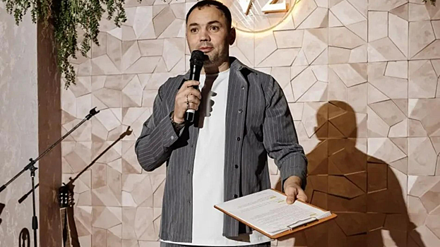 Александр Гобозов объявил, что они с женой ждут второго совместного ребенка