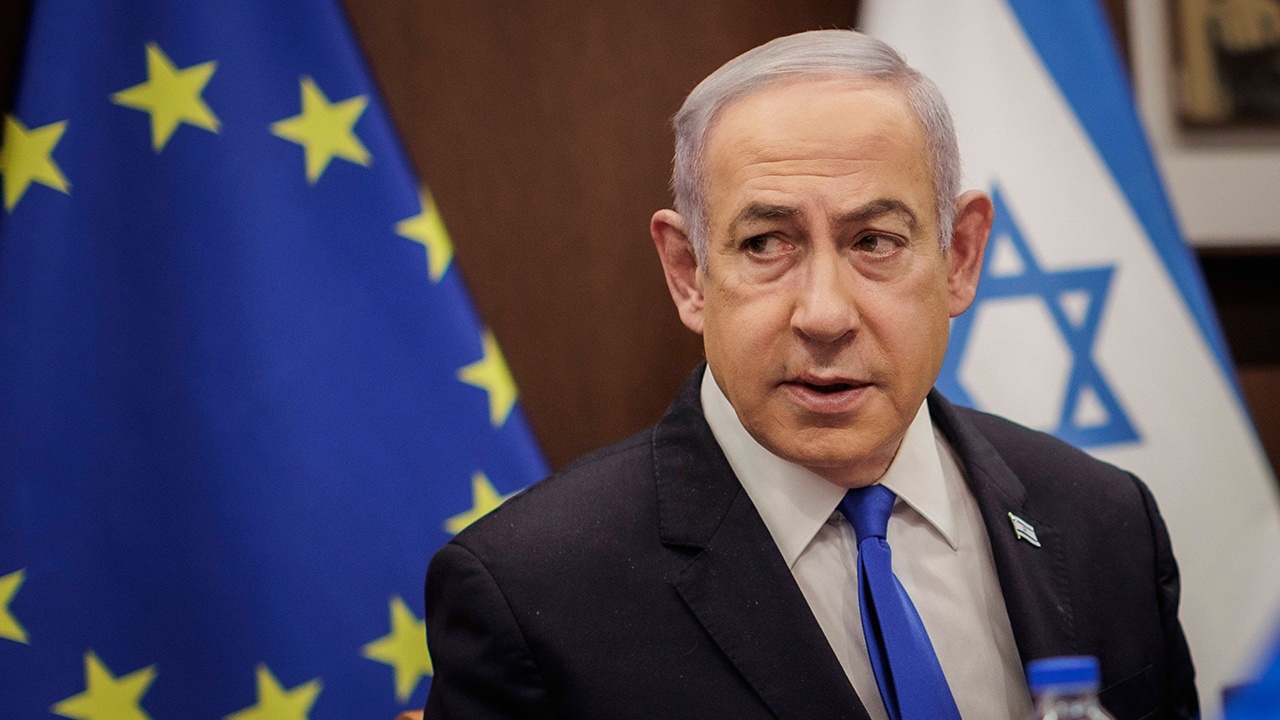 Сенатор США Сандерс назвал Нетаньяху военным преступником