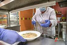 В Югре более половины организаторов школьного питания не прошли проверку