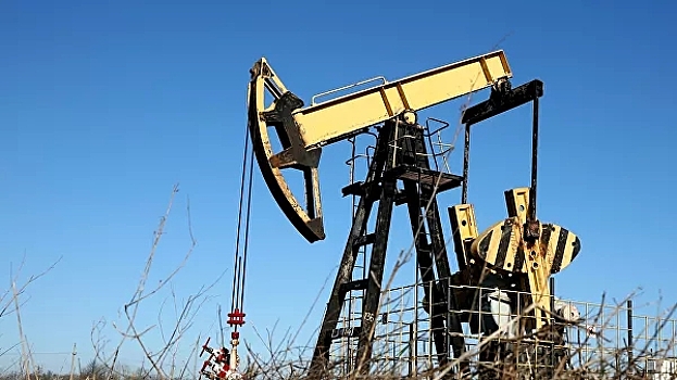 Цена на нефть рухнула: пробита отметка 25 долларов