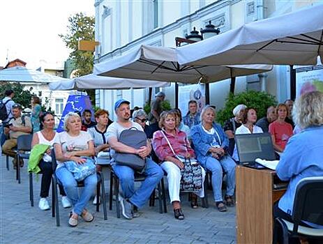 В музее Эльдара Рязанова и галерее "Заварка" пройдут лекции ко Дню беременных