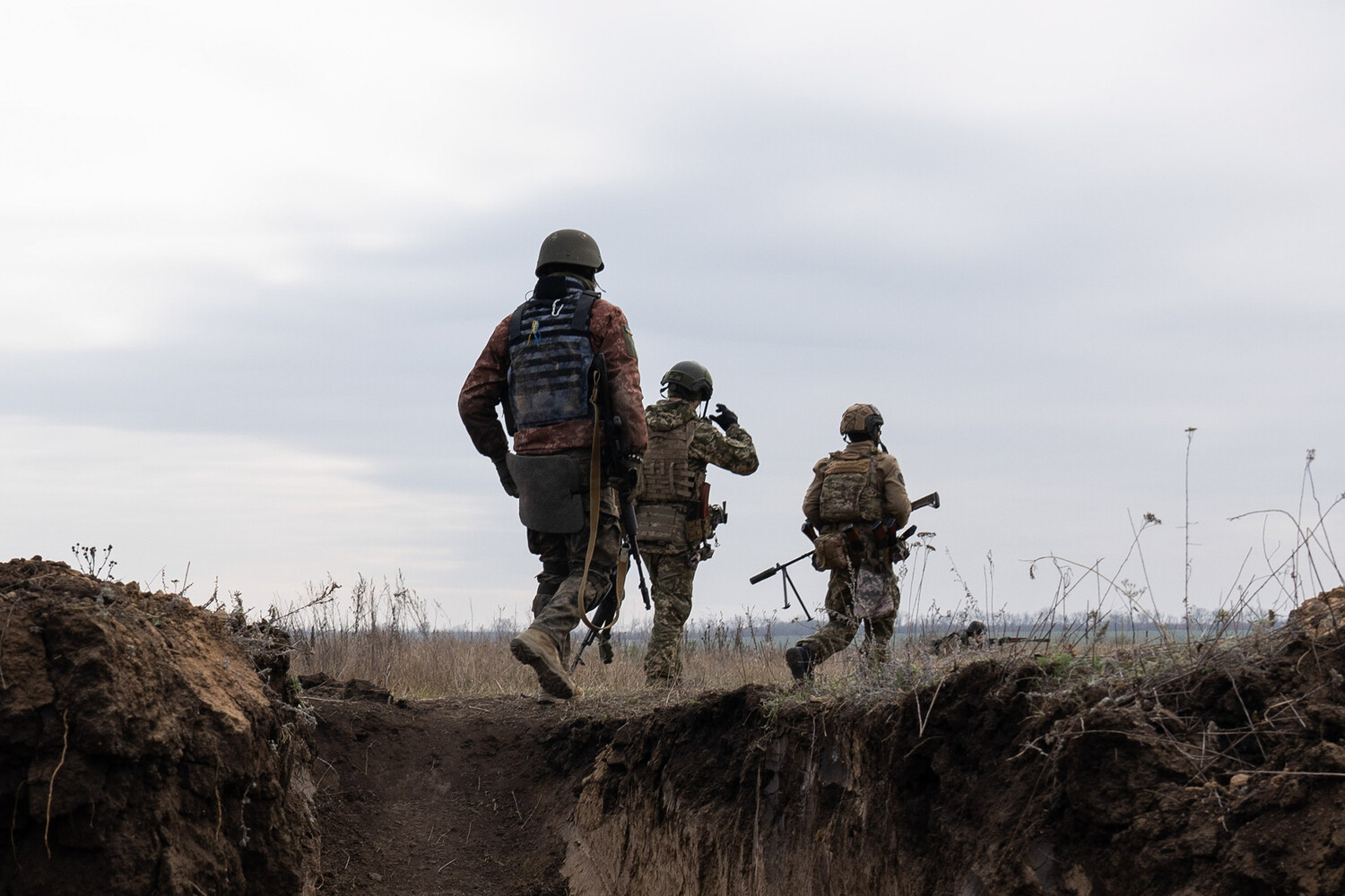РИА Новости: родственники пленных десантников ВСУ протестуют в городах Украины - EuroPress.news