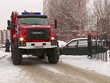 В Пензе сотрудники МЧС проверили шлагбаумы и ворота во дворах