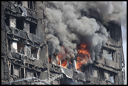 Как свечка: Причиной пожара в высотке в Лондоне стал холодильник