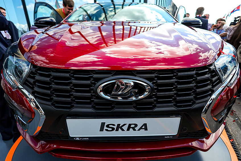 Презентация новой модели Lada Iskra на ПМЭФ-2024