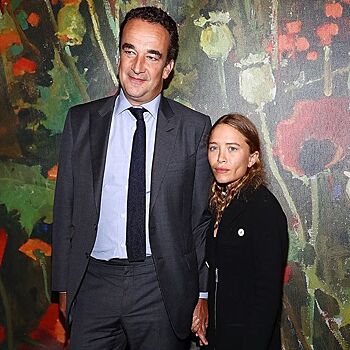 «Ему стыдно стоять рядом»: постаревшая Мэри-Кейт Олсен с мужем Оливье Саркози