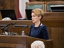 Призывавшая к сносу советского памятника глава МВД Латвии ушла в отставку